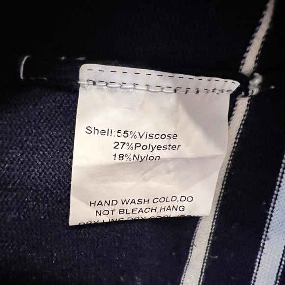 SUZANNE BETRO WEEKEND Navy‎ & White Stripe Top Tunic Sweater (Plus 3X/4X) - Picture 9 of 10